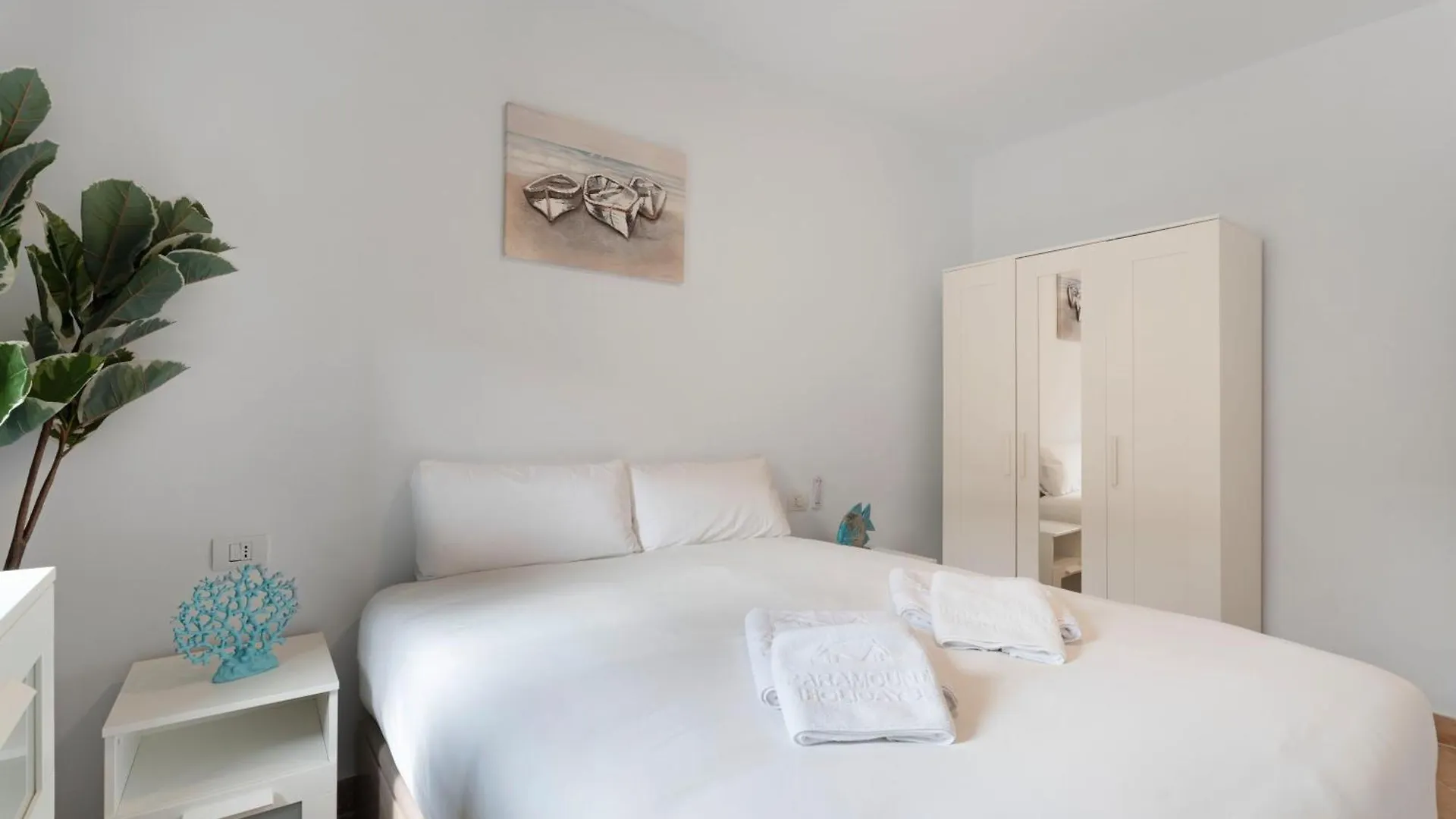Apartamento Delfin Amarillo Santiago Del Teide Spain